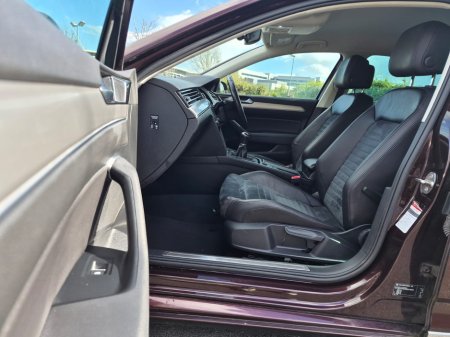 2015 Volkswagen Passat - thumbnail 18