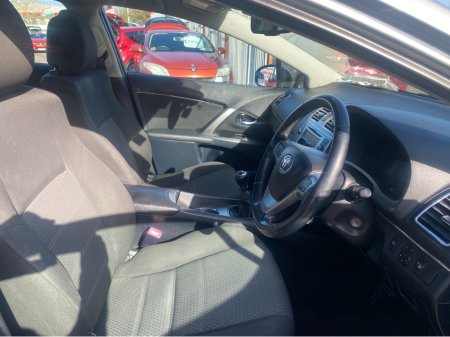 2012 Toyota Avensis - thumbnail 8