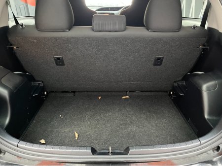 2018 Toyota Vitz - thumbnail 7