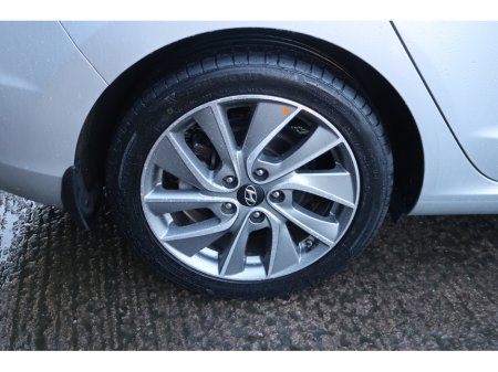 2018 Hyundai i30 FASTBACK 5DR Low Mileage Huge Spec! €14,495 thumbnail