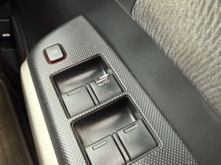 2011 Honda Insight - thumbnail 12