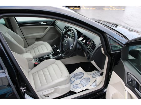 2016 Volkswagen Golf 1.2TSI 3DR 110HP Highline €15,950 thumbnail