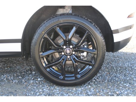 2025 Land Rover Range Rover Evoque - view 4