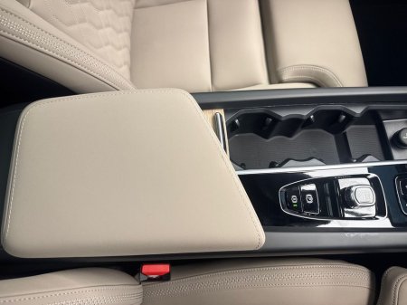 2026 Volvo XC60 T6 PLUS BRIGHT *TOWBAR AND SIDESTEPS* €160 PER WEEK ON PCP €76,995 thumbnail