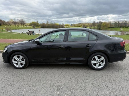 2017 Volkswagen Jetta - thumbnail 6