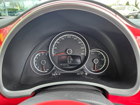 2014 Volkswagen Beetle - thumbnail 11