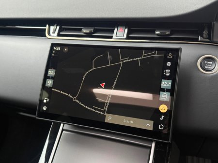 2024 Land Rover Range Rover Evoque HSE DYNAMIC P300E *HUGE SPEC* €52,990 thumbnail