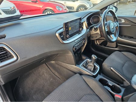 2021 Kia Ceed - thumbnail 9