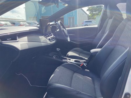 2024 Toyota Corolla COROLLA HB LUNA SPORT €33,945 thumbnail