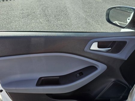 2016 Hyundai i20 - thumbnail 14