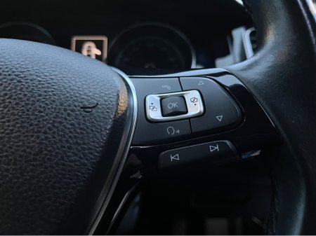 2014 Volkswagen Golf 1.4 AUTOMATIC PETROL FOUR-DOOR €11,950 thumbnail