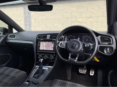 2017 Volkswagen Golf - thumbnail 13