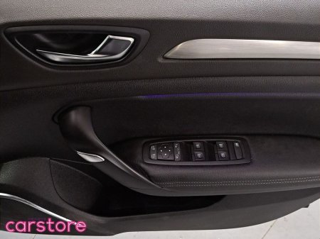 2018 Renault Megane - thumbnail 18