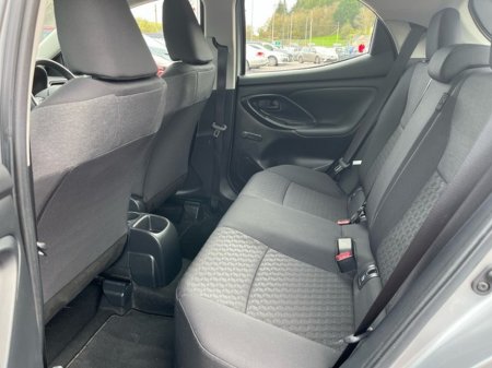 2024 Toyota Yaris - thumbnail 7