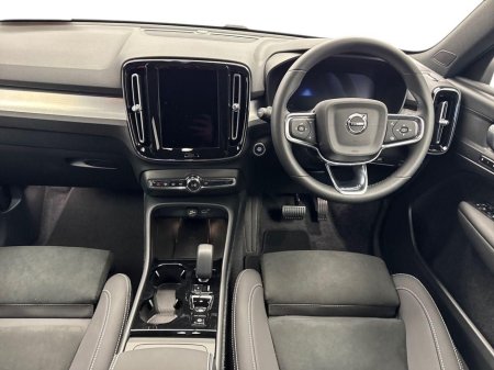 2026 Volvo XC40 B3 MILD HYBRID *IN STOCK* €130 PER WEEK ON PCP €52,990 thumbnail