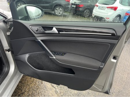 2014 Volkswagen Golf HIGHLINE AUTOMATIC 1.4 PETROL //VERY LOW MILES//REVERSE CAMERA//ADAPTIVE CRUISE CONTROL// €13,950 thumbnail