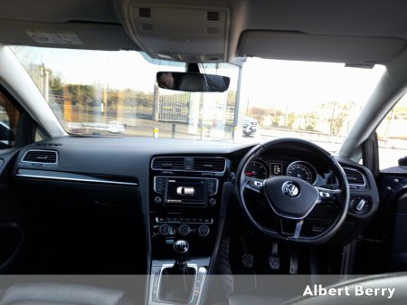 2017 Volkswagen Golf - thumbnail 9