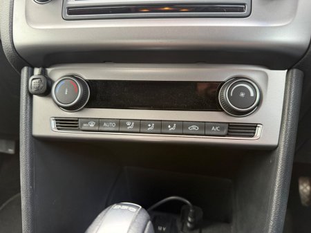 2015 Volkswagen Polo - thumbnail 14