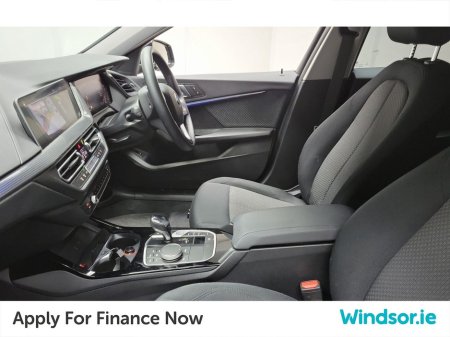 2022 BMW 1 Series 118i Play Automatic €28,995