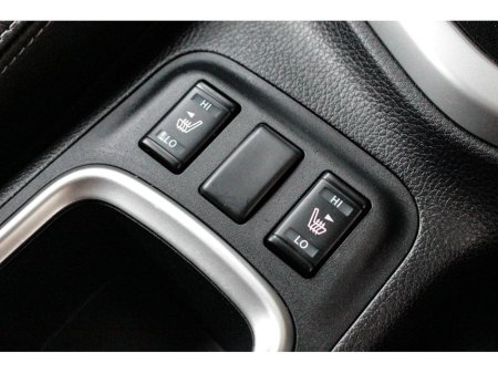 2021 Nissan Navara TEKNA 2.3DCi AUTOMATIC €32,899 thumbnail