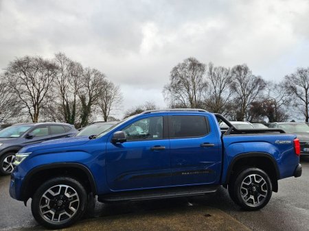 2025 Volkswagen Amarok - view 4