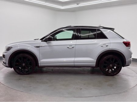 2022 Volkswagen T-Roc R-LINE 1.5 TSI D7F 150HP 5DR A €28,995 thumbnail