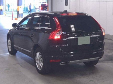 2017 Volvo XC60 2.0 SE LUX NAV (PAN ROOF) 190BHP AUTOMATIC **TOP SPEC / ACTIVE CRUISE CONTROL / BLIND SPOT ASSIST / ELECTRIC BOOTLID / FULL BLACK LEATHER / HEATED FRONT SEATS / REVERSE CAMERA / XENON HEADLIGHTS** €24,900 thumbnail