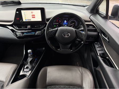 2023 Toyota C-HR HYBRID SOL..RAER CAMERA WITH PARK ASSIST €21,900 thumbnail