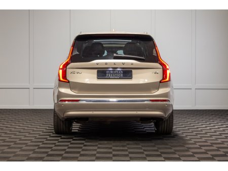 2025 Volvo XC90 - thumbnail 5