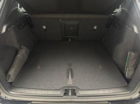 2026 Volvo EX40 - thumbnail 9