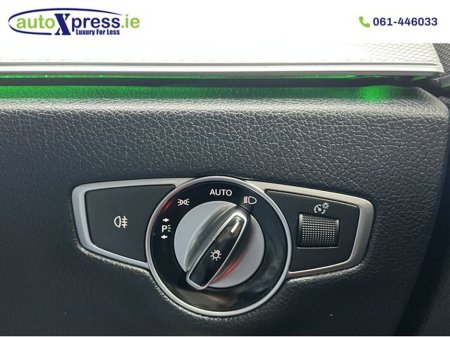 2019 Mercedes-Benz E Class - thumbnail 43