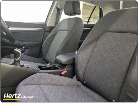 2024 Volkswagen Golf LIFE 110HP TSI Petrol Manual €25,495 thumbnail