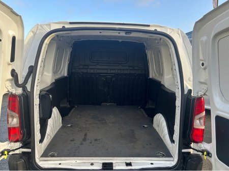 2021 Peugeot Partner - thumbnail 9