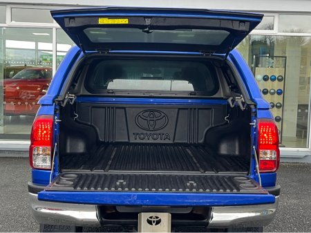 2020 Toyota Hilux 2.4 INVIN D-4D 4WD DCB 4 4DR thumbnail