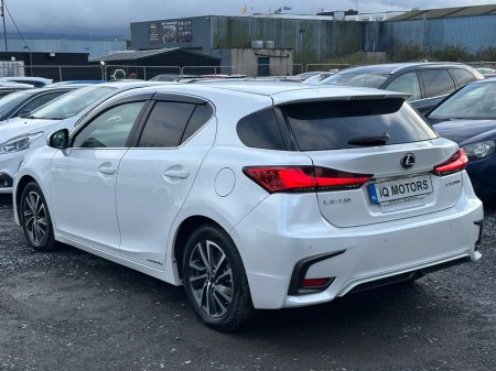 2019 Lexus CT 200 h - thumbnail 4