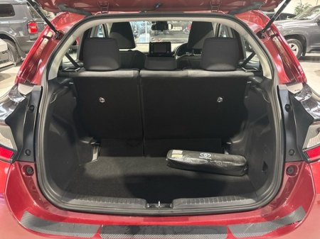 2021 Toyota Yaris HYBRID LUNA 4DR AUTO €22,950 thumbnail