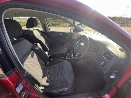 2015 Volkswagen Polo - thumbnail 2