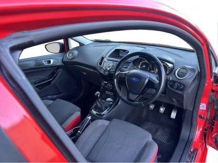 2015 Ford Fiesta BLACK EDITION 1.0 125PS M5 2DR €9,650 thumbnail