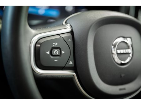 2022 Volvo XC60 T6 CORE BRIGHT SUNROOF 350BHP AWD €42,899 thumbnail