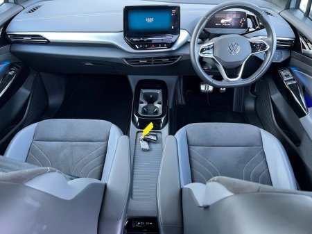 2023 Volkswagen ID.4 - thumbnail 10