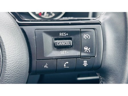 2023 Nissan Qashqai REVERSE CAMERA + REAR PARK SENSORS €27,995 thumbnail