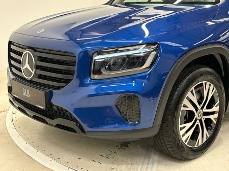 2025 Mercedes-Benz GLB - thumbnail 12