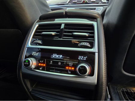 2018 BMW 7 Series - thumbnail 13