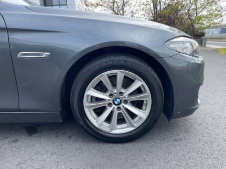 2015 BMW 5 Series - photo 2