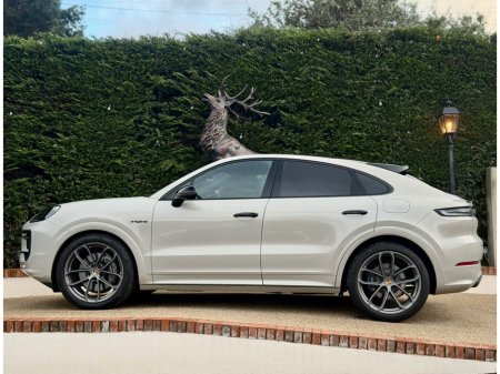 2024 Porsche Cayenne - thumbnail 8