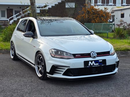 2016 Volkswagen Golf - thumbnail 3