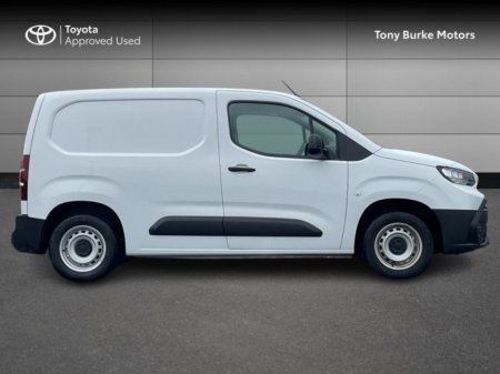 2025 Toyota Proace City Van - 1.5 Diesel - Save EUR 3,700 - SWB - GX - 650kg + Towbar (EUR 21,923 + VAT = EUR 26,965). €21,923