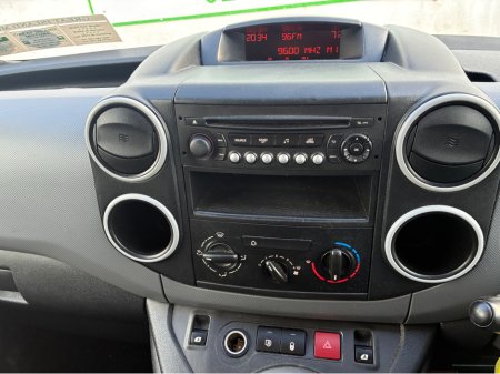 2014 Peugeot Partner 1.6 HDI 850 S L1 90 €3,450 thumbnail