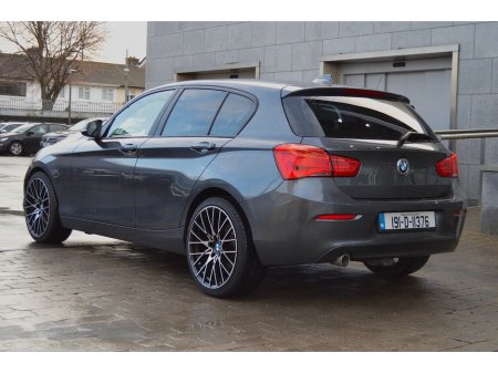 2019 BMW 1 Series 116d SE, Leather Interior, Heated seats thumbnail