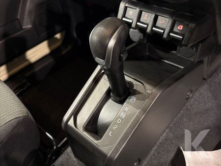 2024 Suzuki Jimny 4WD - 660cc AUTOMATIC - HEATED SEATS - CRUISE CONTROL - REVERSE CAMERA - A/C HEATING CONTROLS €29,950 thumbnail